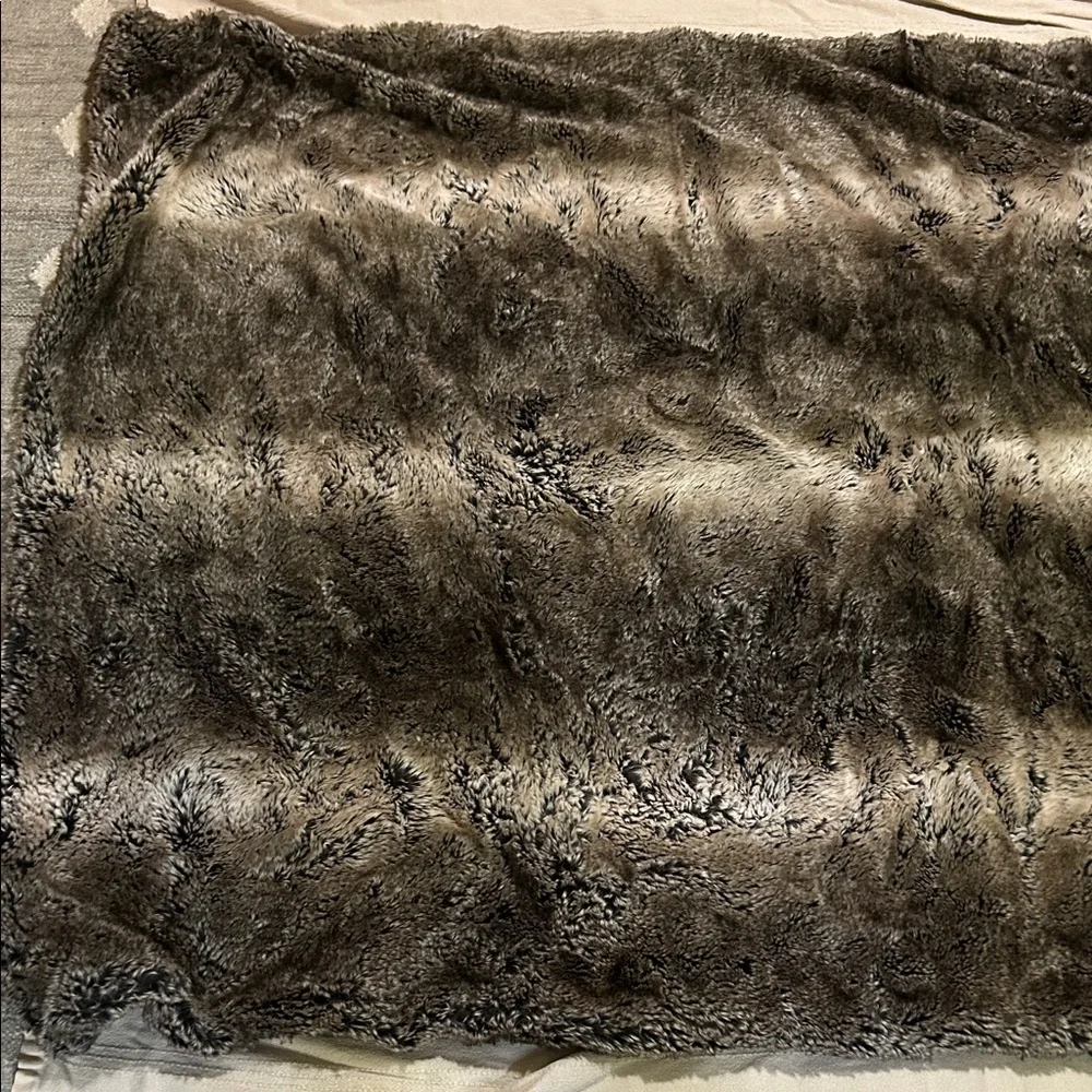 CB2 Faux Fur Throw Blanket in Light Gray